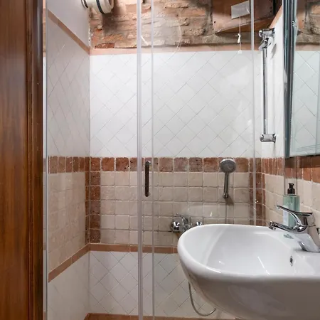 Bragozzo Ai Miracoli *