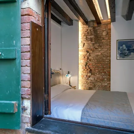 Bragozzo Ai Miracoli * Venedig