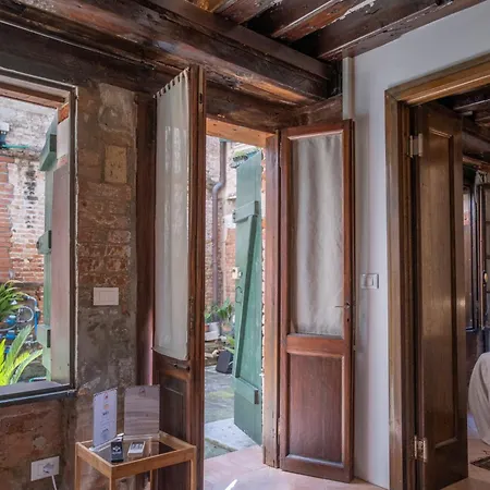 Bragozzo Ai Miracoli Venise