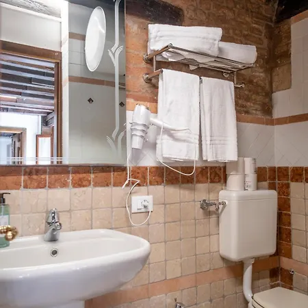 Bragozzo Ai Miracoli