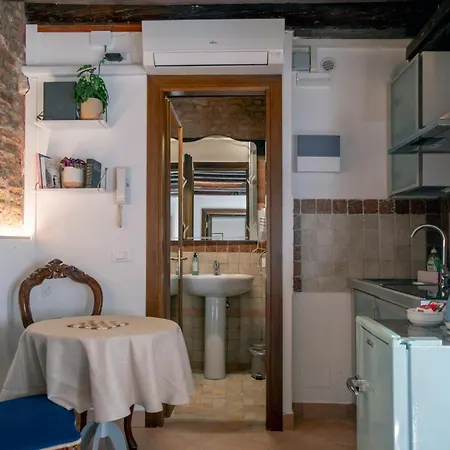 Bragozzo Ai Miracoli *