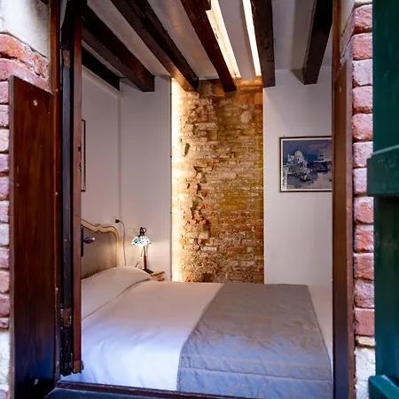 Bragozzo Ai Miracoli *